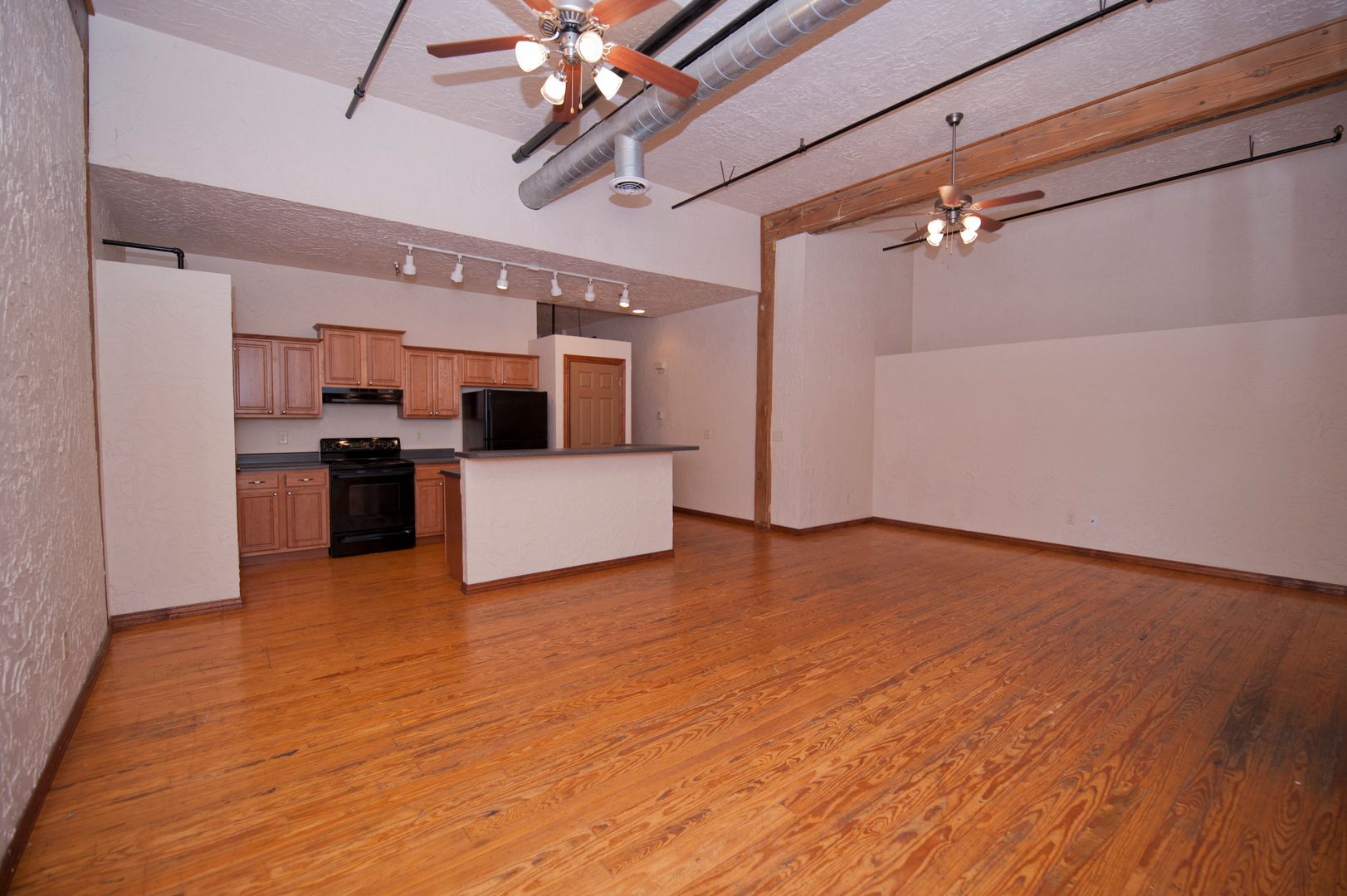 Springfield Apartment: 235 N. Market St.