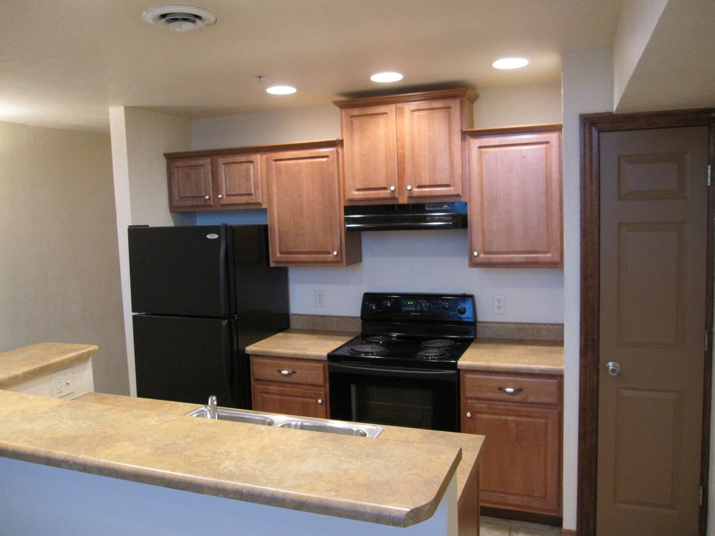 Springfield Apartment: 520 W. Olive St.