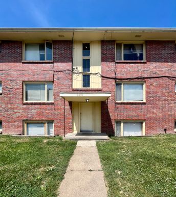 Redman Avenue – photo 1