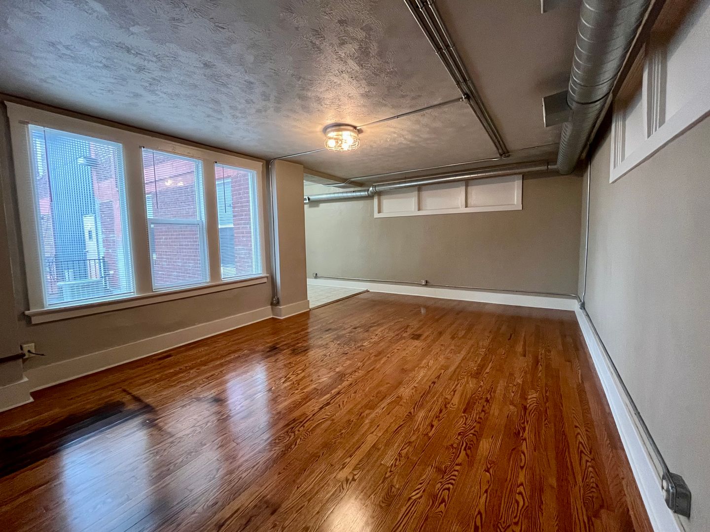 Omaha Apartment: 2243 Jones Street