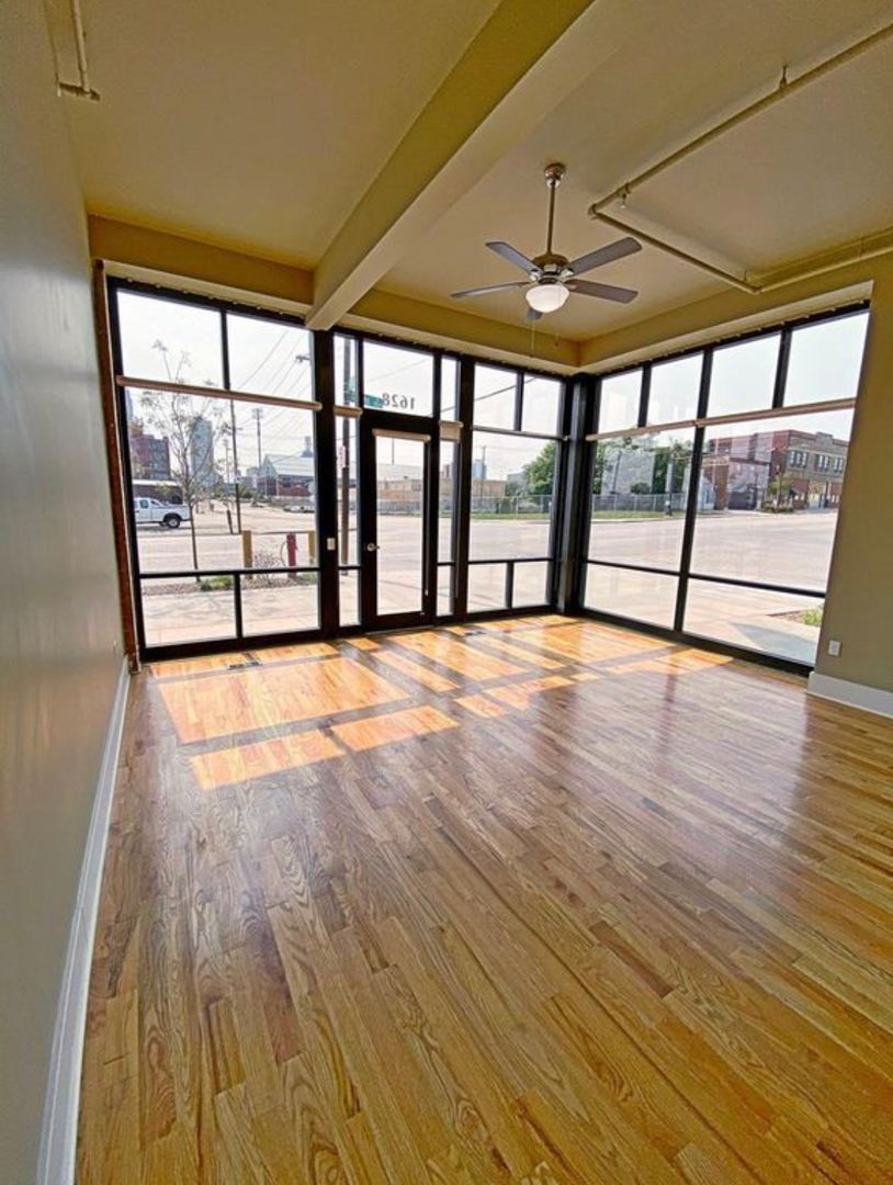 Omaha Apartment: 1624 Cuming