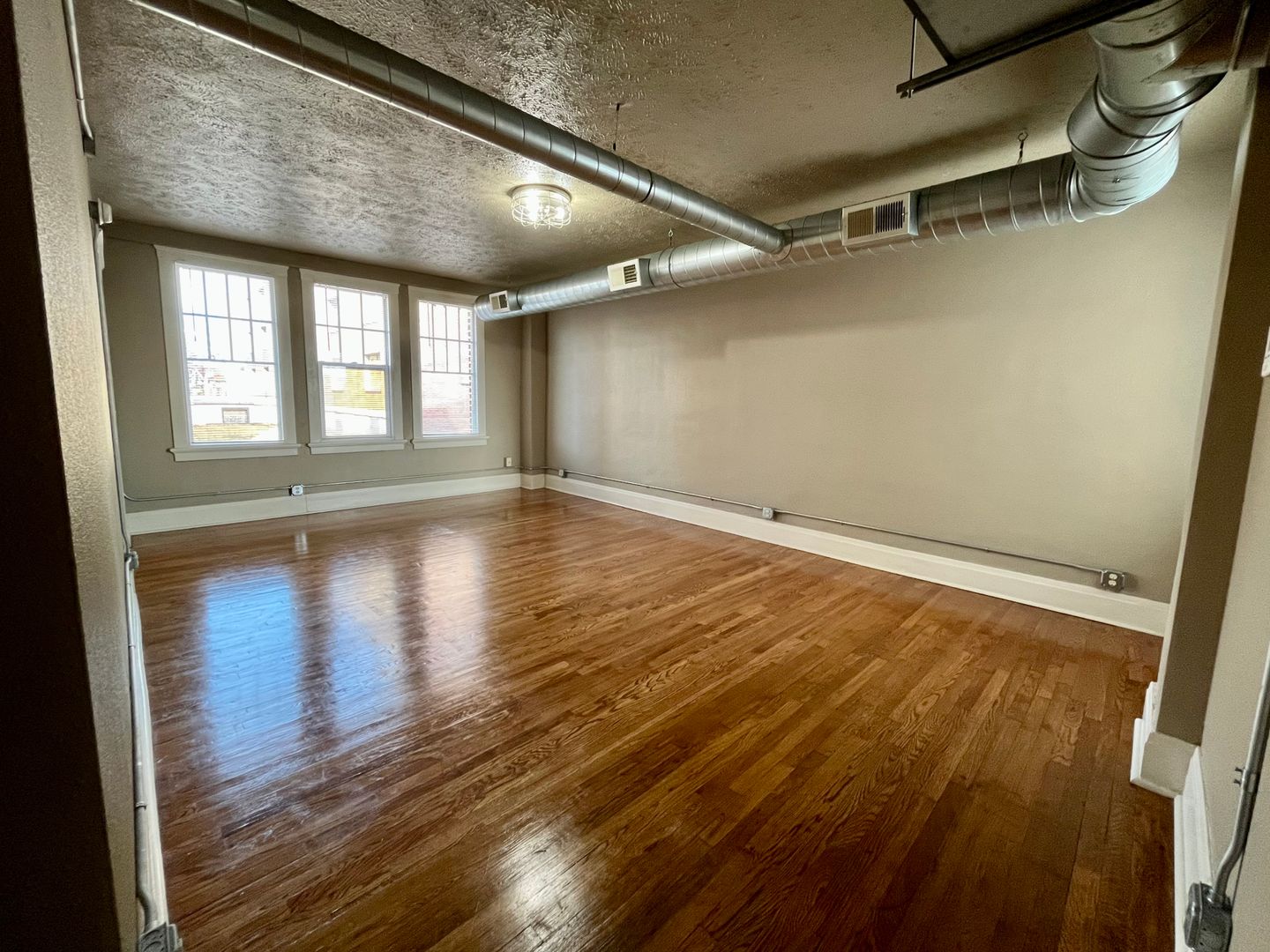 Omaha Apartment: 2243 Jones Street