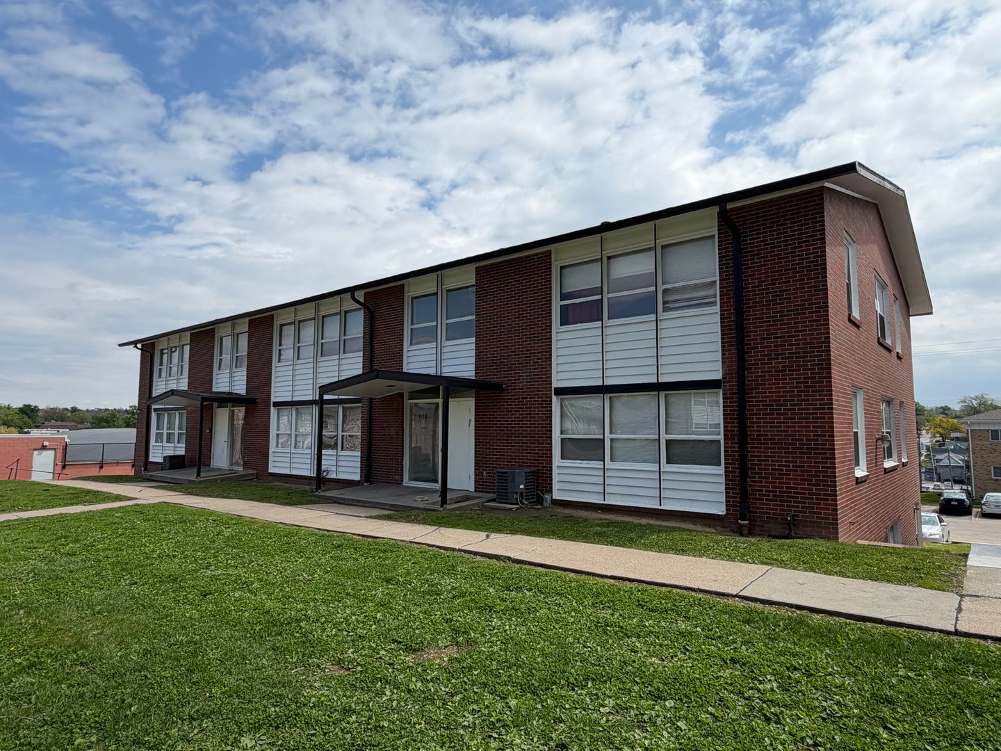 Omaha Apartment: 1101 N. 48th Avenue