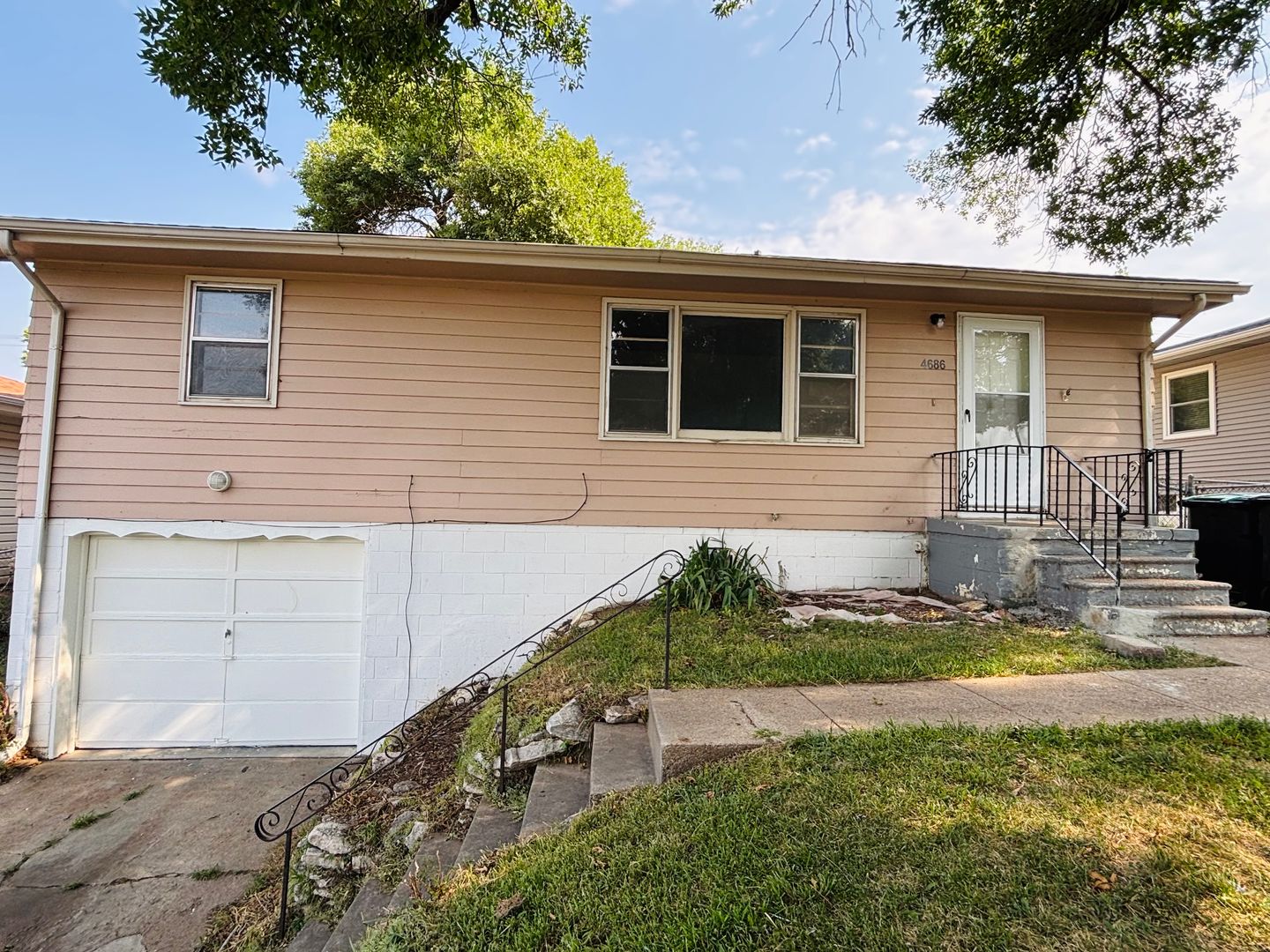 Omaha House: 4686 KANSAS