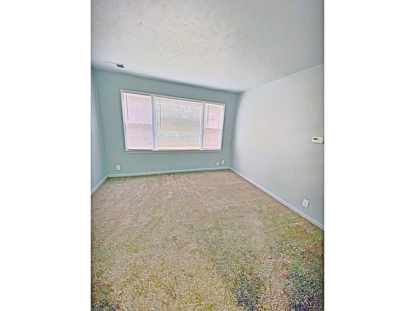 Omaha Apartment: 4015 Hamilton
