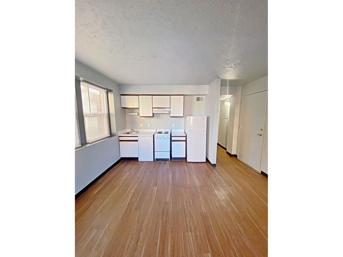 Omaha Apartment: 2211 Jones Street