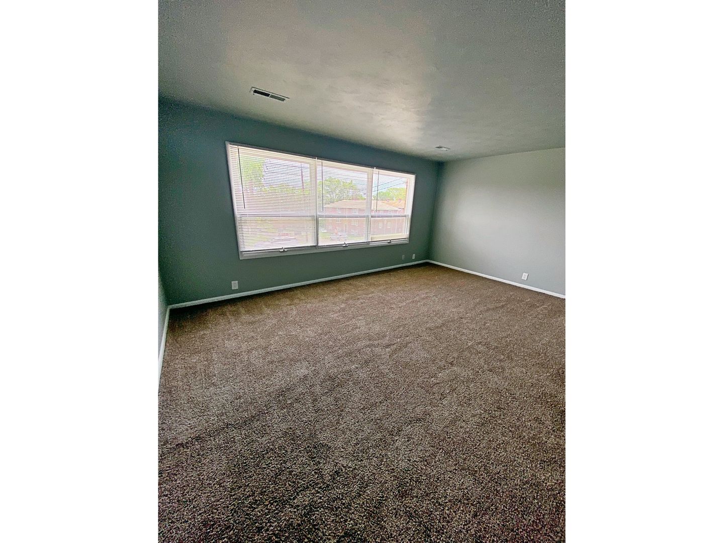 Omaha Apartment: 1110 N. 48th Avenue