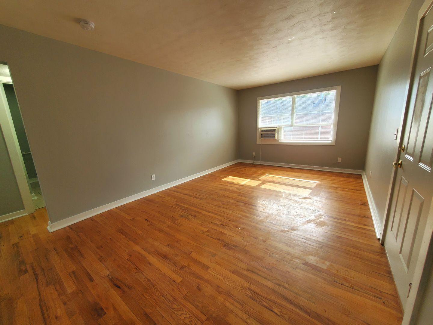 Omaha Apartment: 4602-4608 Redman Avenue