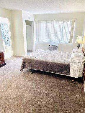 Studio Apartment on Las Vegas Strip - Close to all of the Excitement & More!! – photo 1