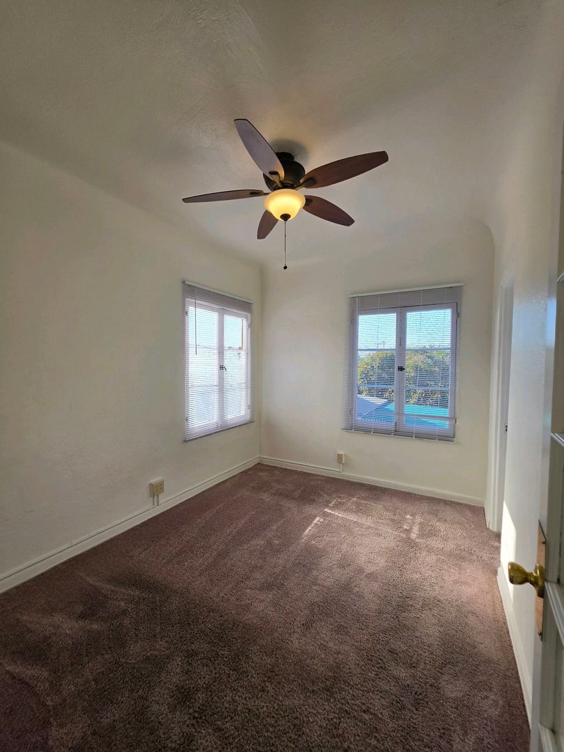 Long Beach Apartment: 788-794 Molino Ave.