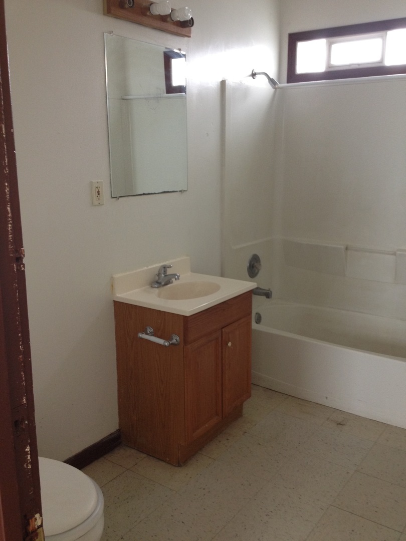 Milwaukee Apartment: 3167-69 N. Holton St.