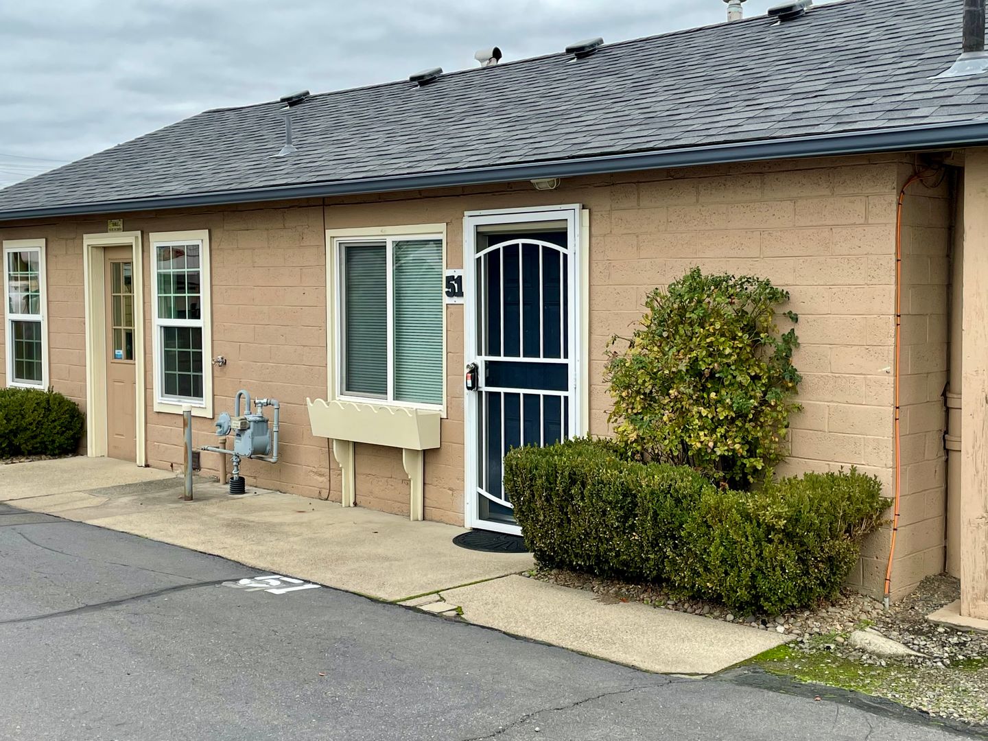 MEDFORD Apartment: 3410 N Pacific Hwy