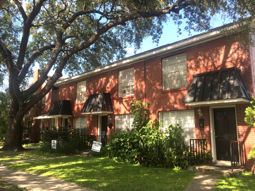 FULLY RENOVATED Davis Islands! 1/1 Townhouse-Style Apartment, Walk to Everything! – photo 1