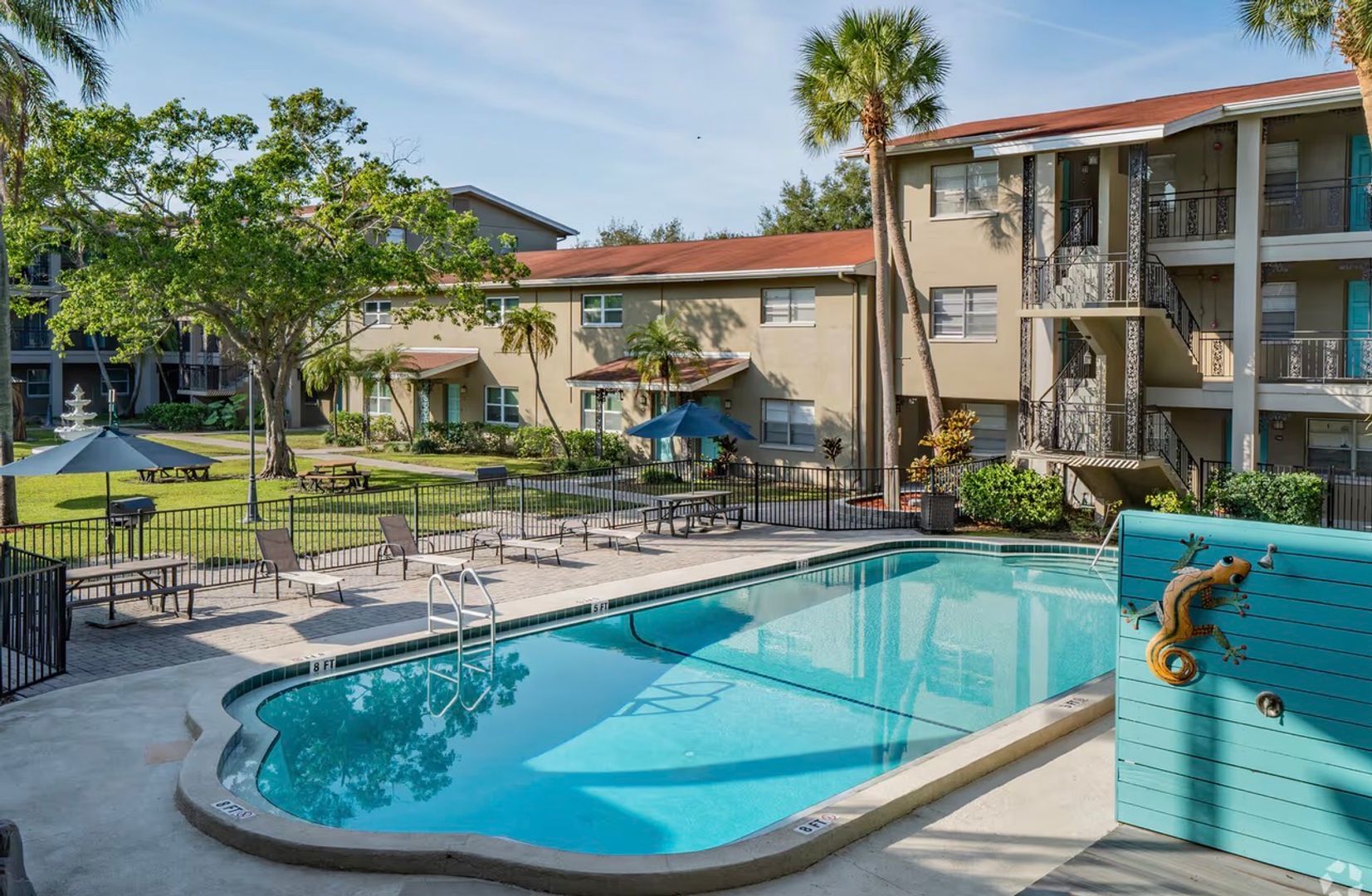 St Petersburg Apartment: 600 40th St N