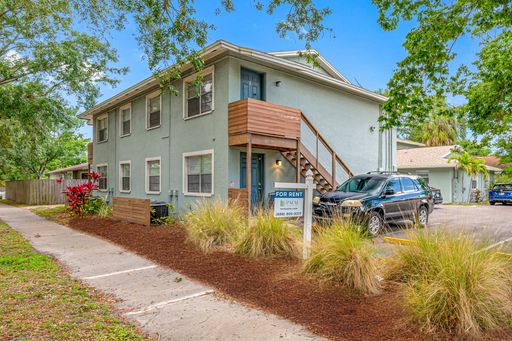 South Tampa Condo Grade 2-Bedroom with Laundry – photo 1