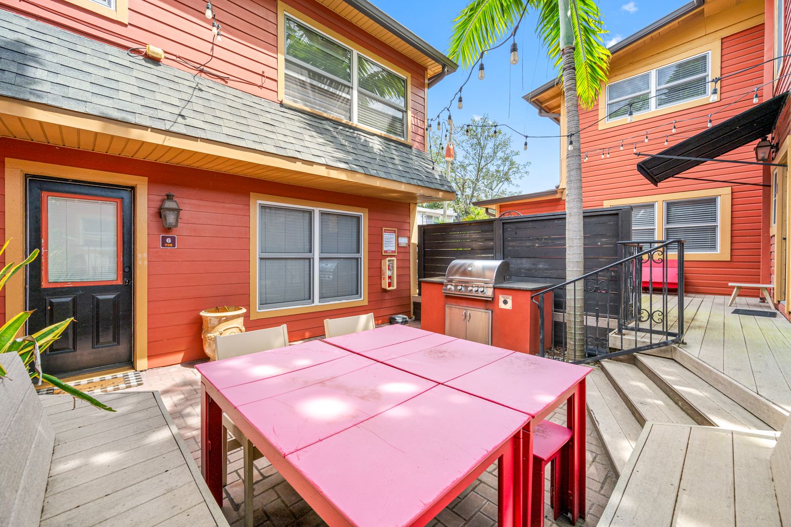 Tampa Apartment: 705 W Bay St.