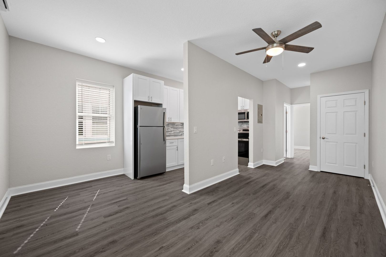 Kansas Ave Flats — 2509 W Kansas Ave. #6