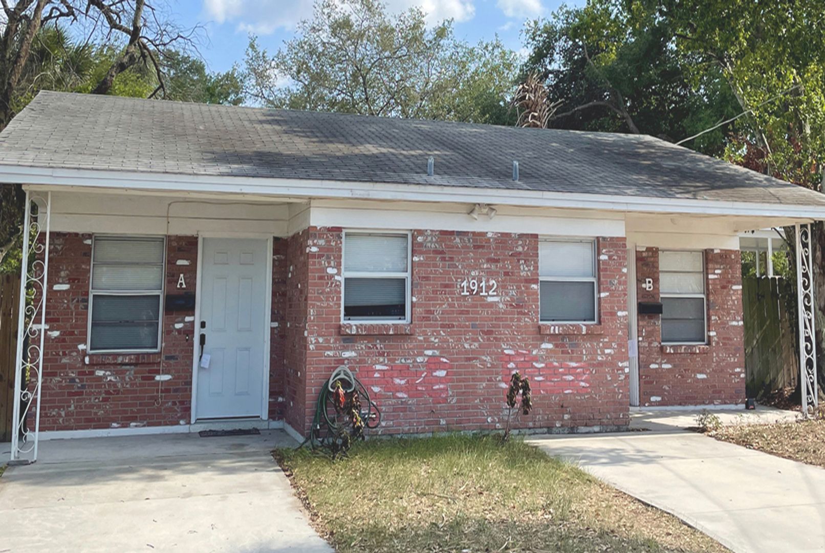 Tampa Apartment: 302 W West St
