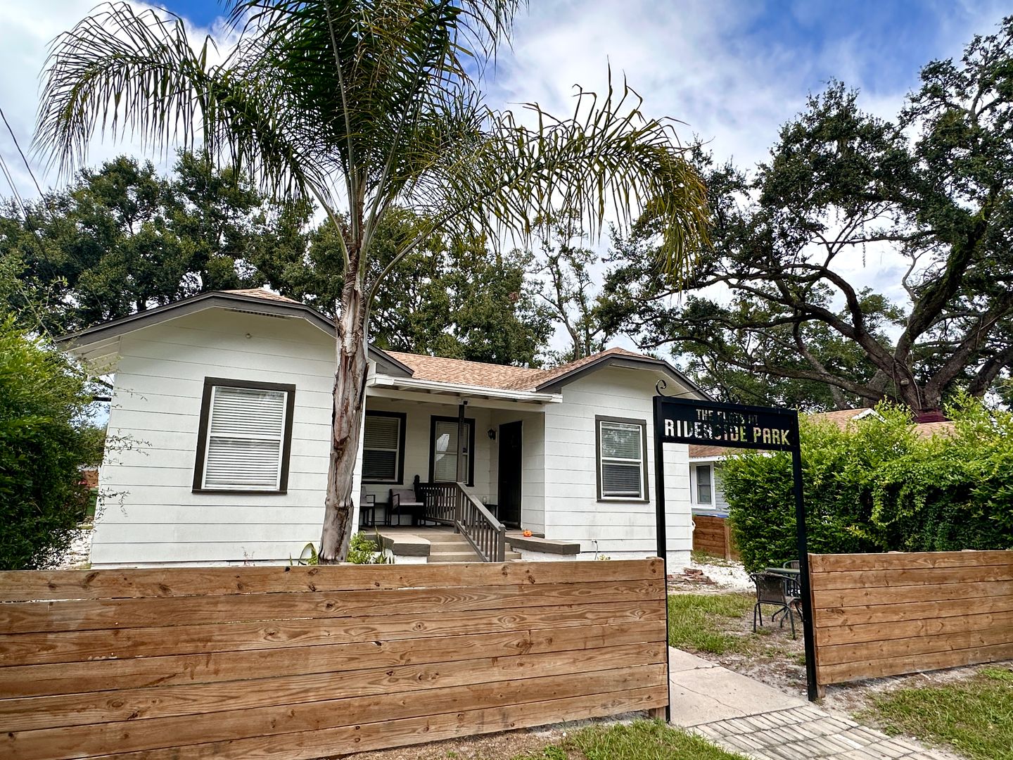 Tampa Apartment: 311 W Crest Ave