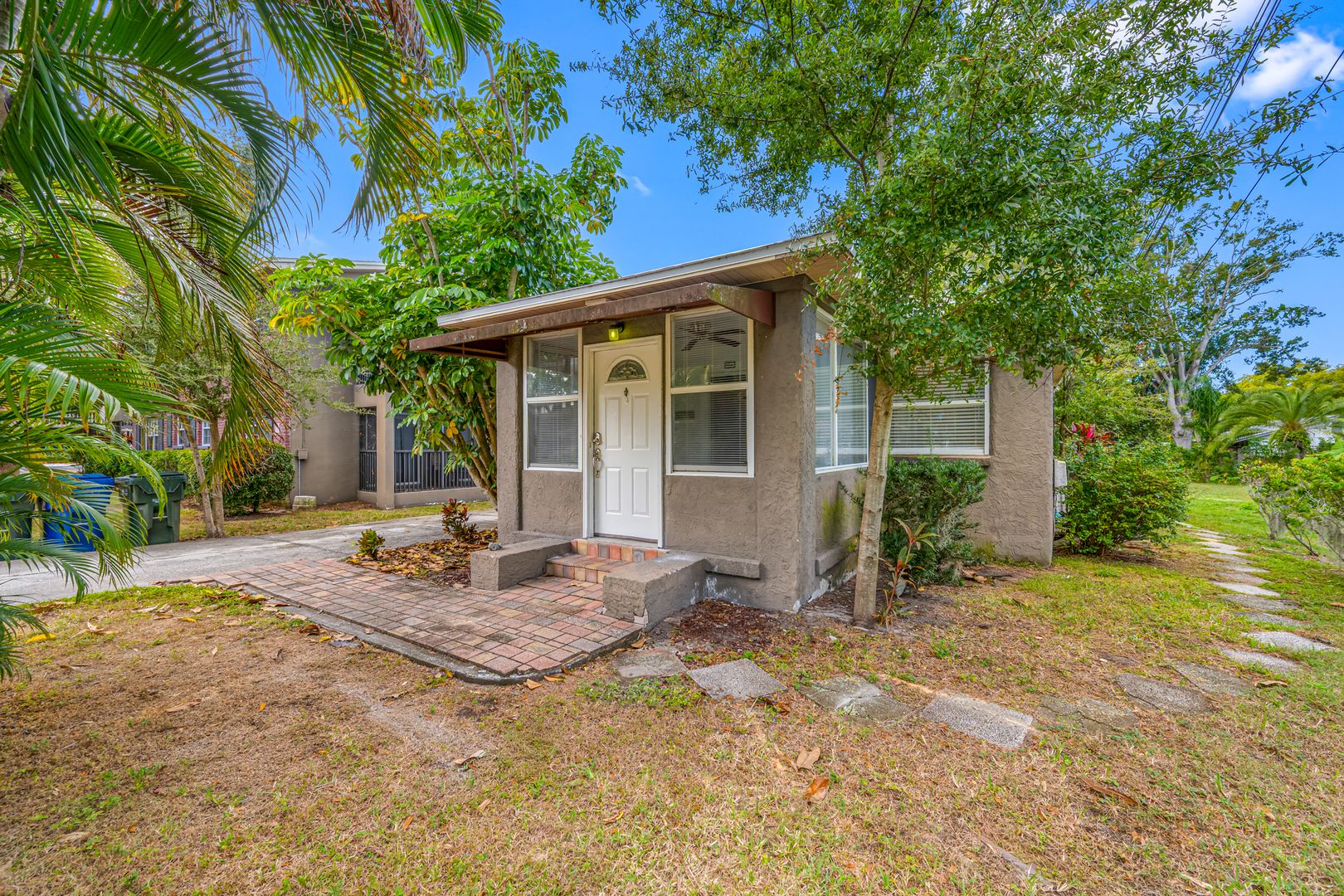 Largo Apartment: 263 14th St NW