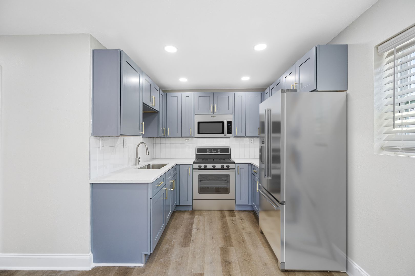 Tampa Apartment: 129 Danube Ave