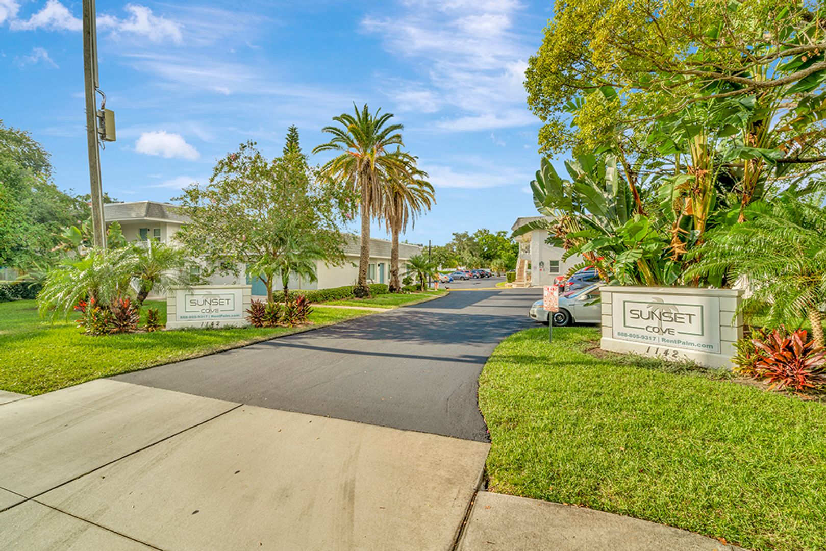 Clearwater Apartment: 1142 Sunset Point Rd