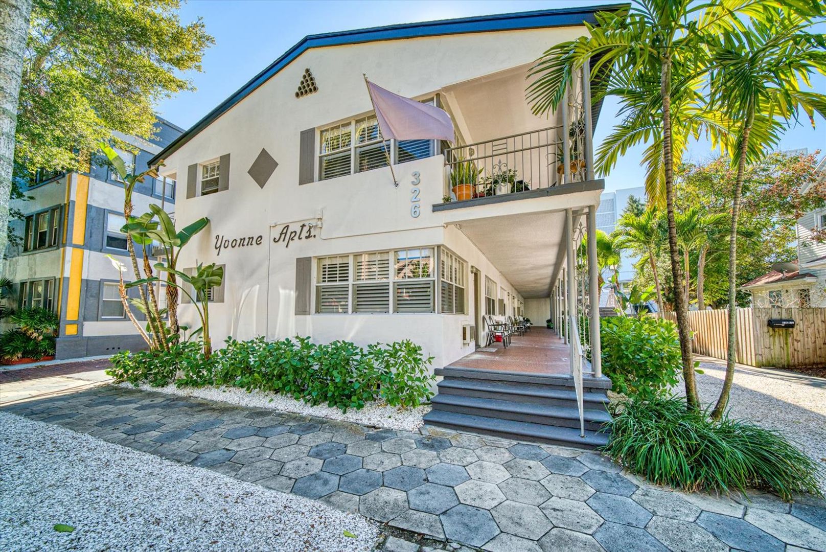 St Petersburg Apartment: 326 8th Ave NE