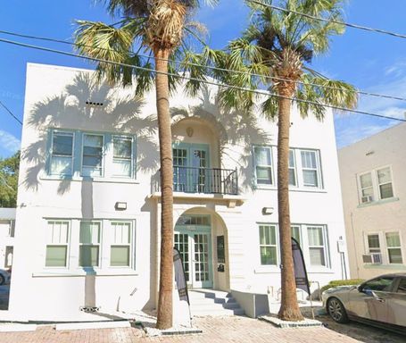 Discover the Perfect Blend of Historic Charm and Modern Living in Tampa – photo 1