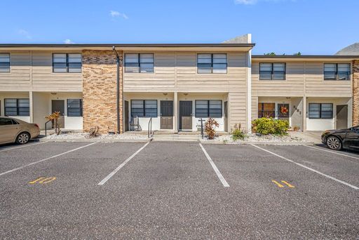 Cascade Townhomes in Tampa