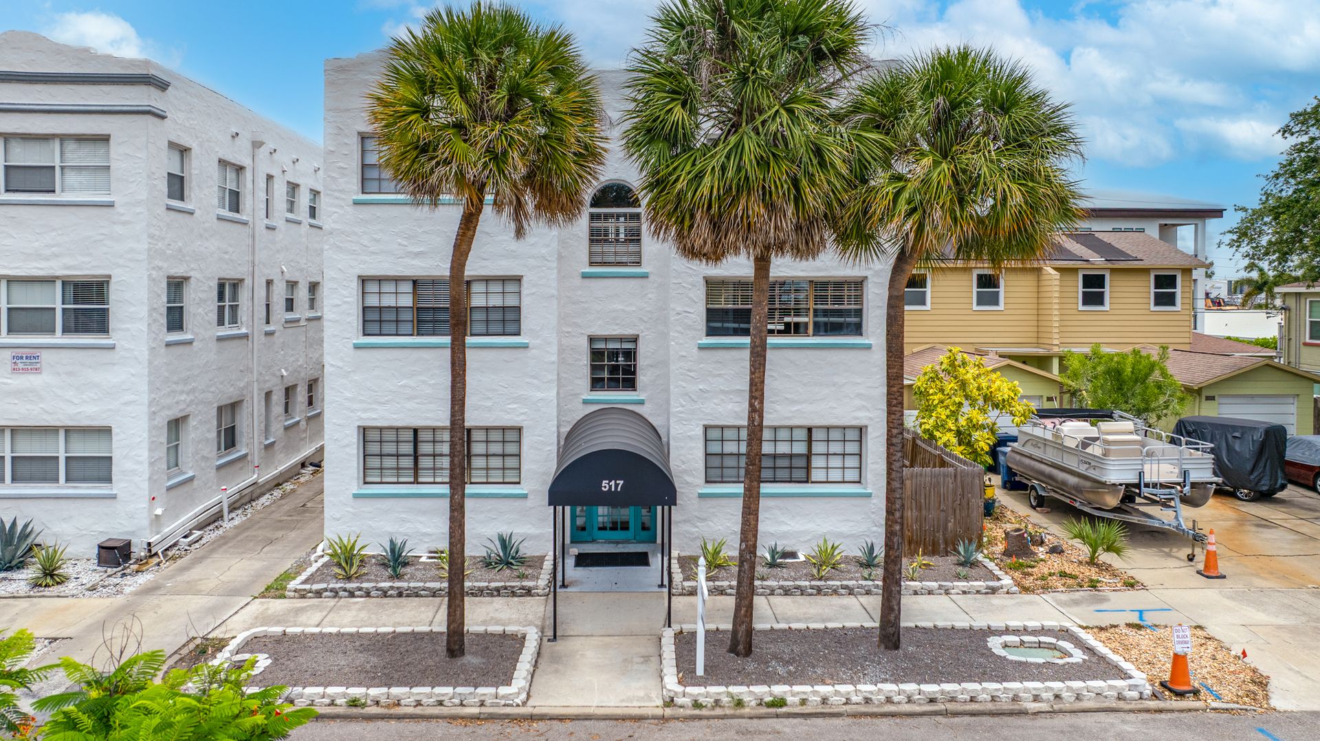 Tampa Apartment: 517 Columbia Dr.