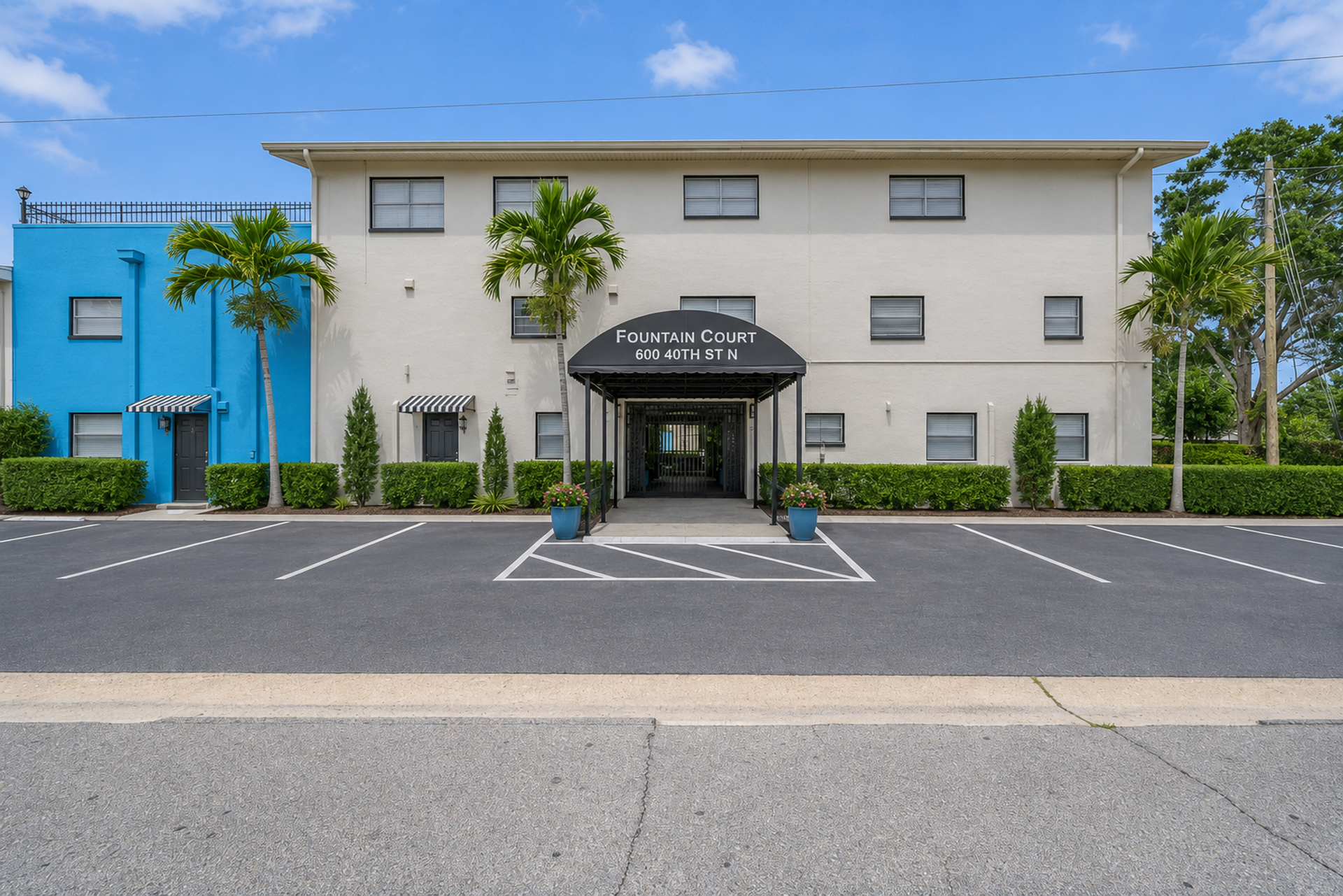 St Petersburg Apartment: 600 40th St N