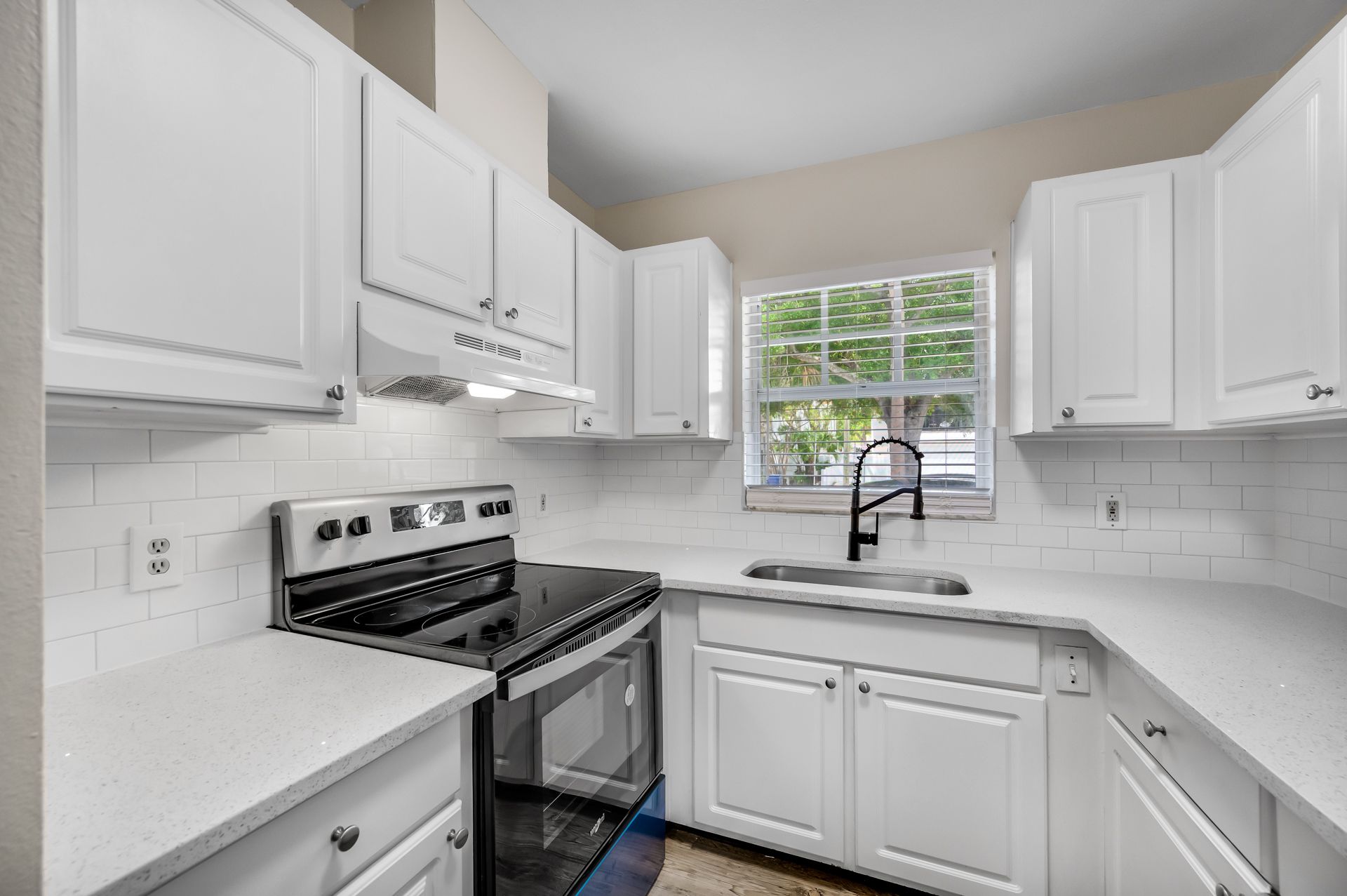 Tampa Apartment: 406 S Westland Ave