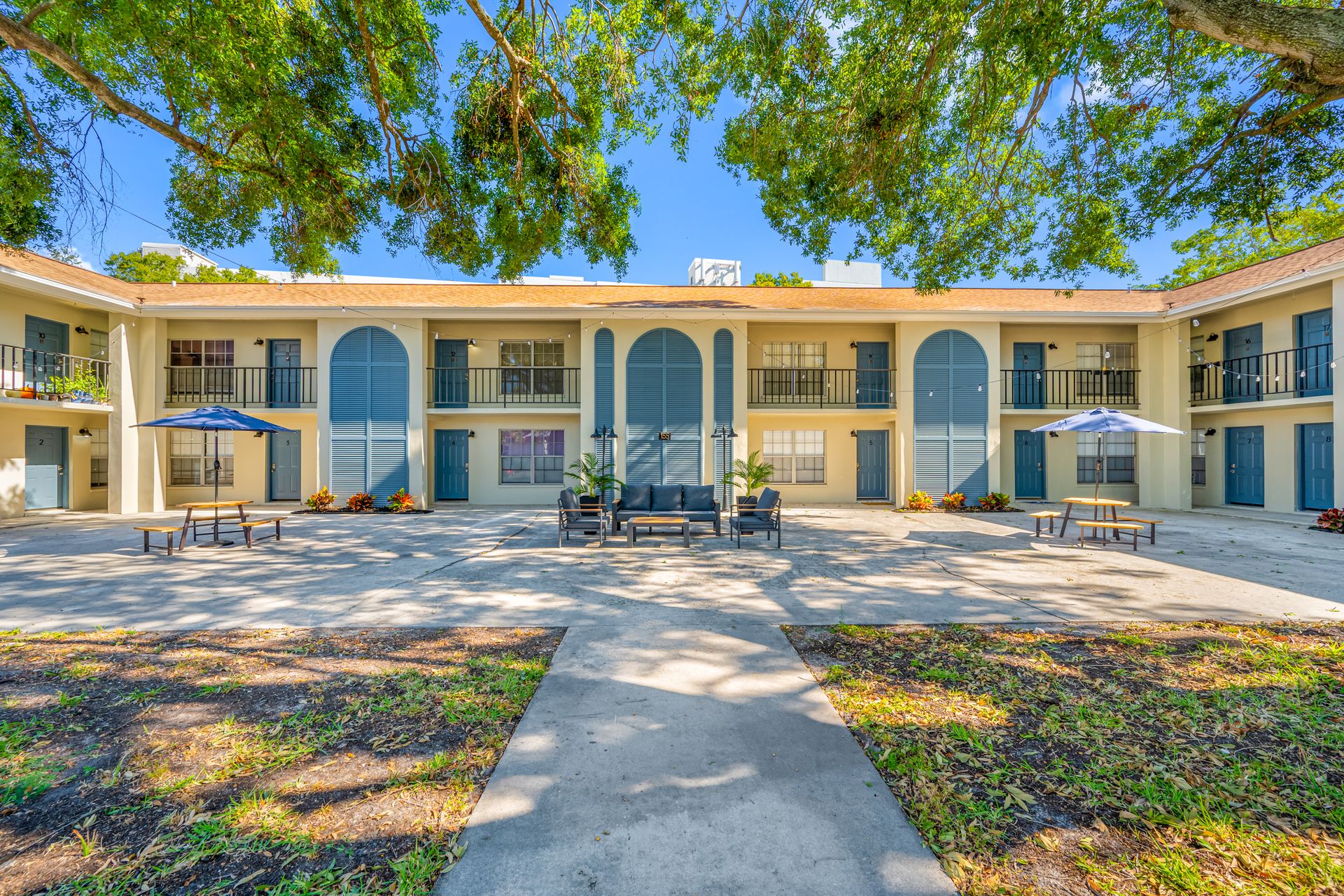 Tampa Apartment: 155 E Davis Blvd