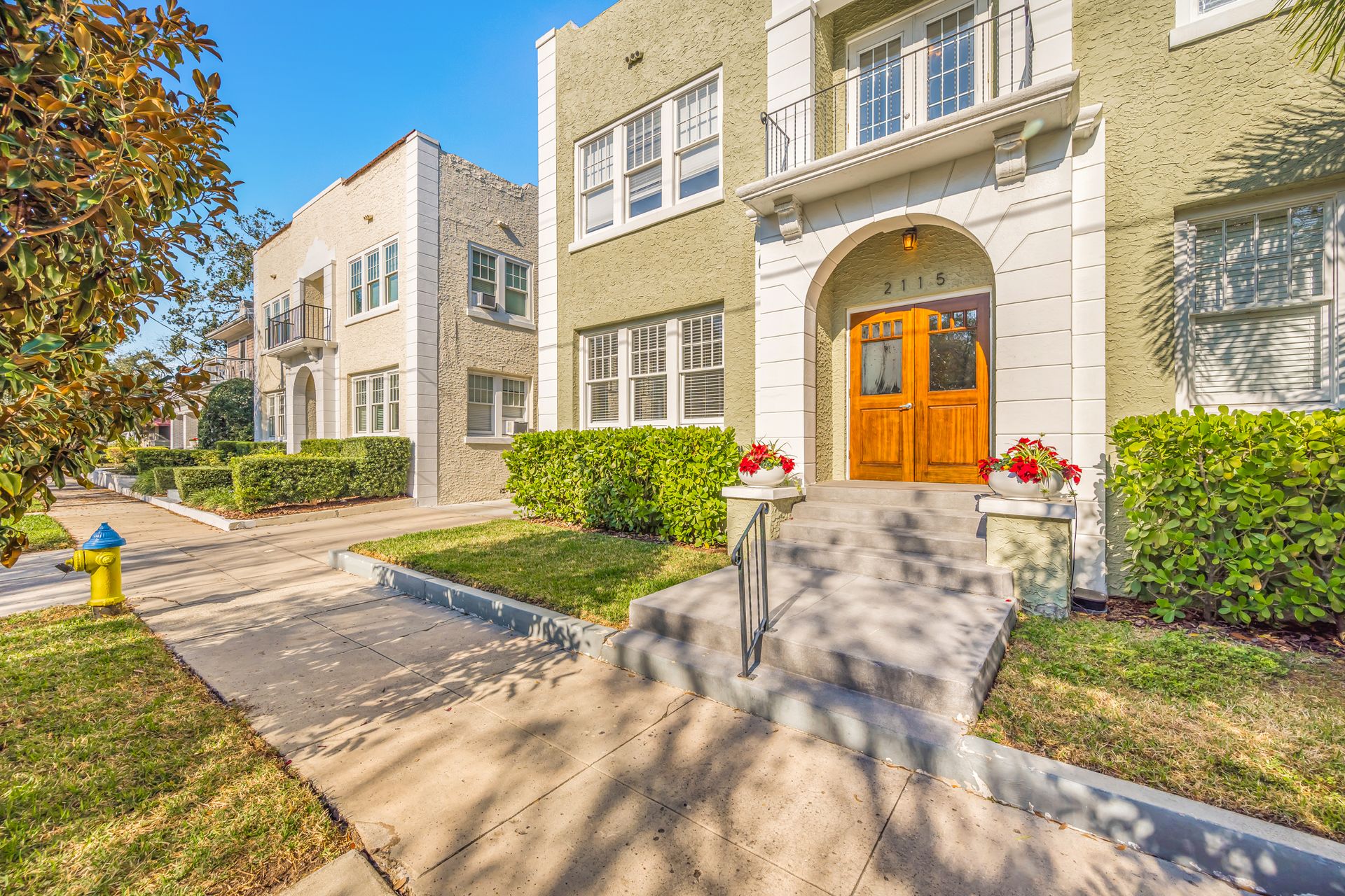 Tampa Apartment: 2115 W Hills Ave