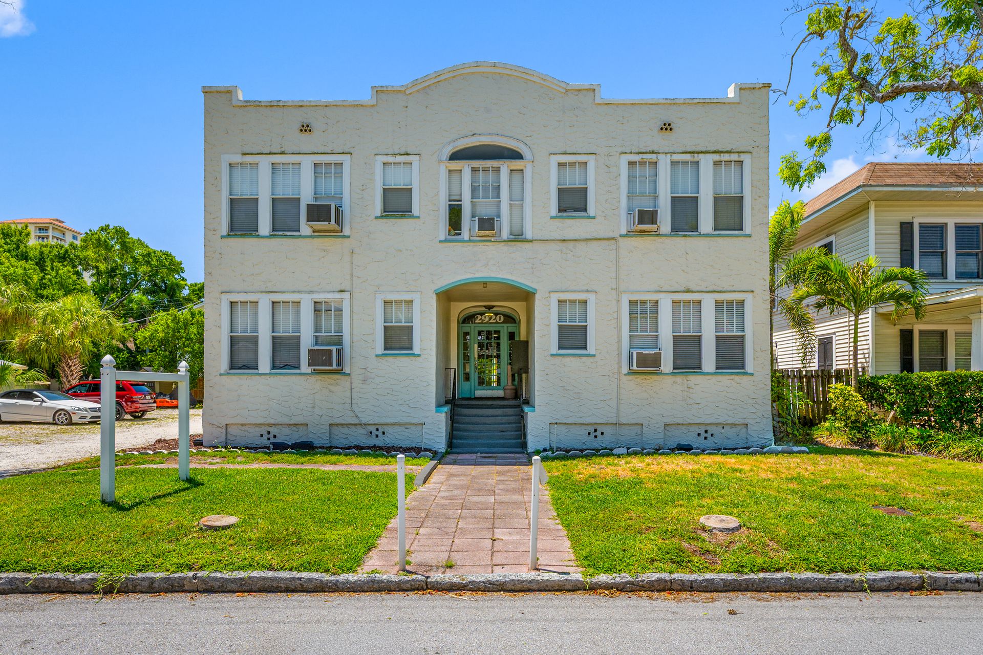 Tampa Apartment: 2920 W. Bay View Ave