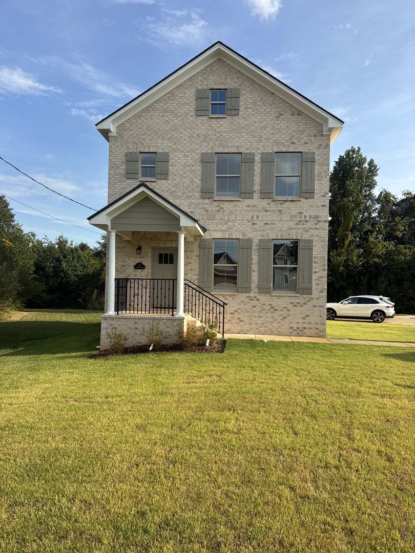 Tuscaloosa Townhome: Throughout Forest Lake Neigborhood
