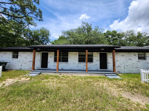 6632 Applegate St. Milton, FL 32570: MOVE-IN SPECIAL: HALF OFF YOUR FIRST FULL MONTH’S RENT!