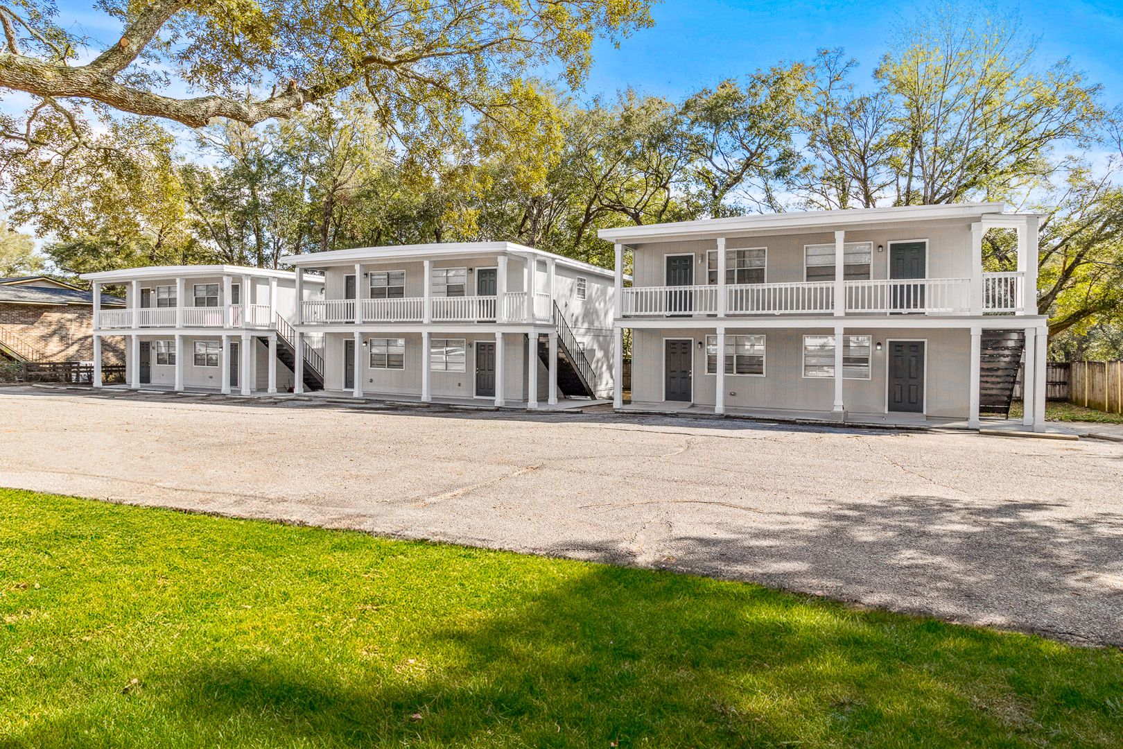 Milton House: 6631 Magnolia St  - Magnolia