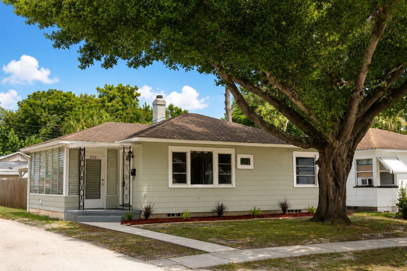 St. Petersburg House: 3725 18th St N
