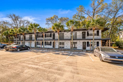 6663 Magnolia St. Unit 5 Milton: MOVE-IN SPECIAL: HALF OFF YOUR FIRST FULL MONTH’S RENT!