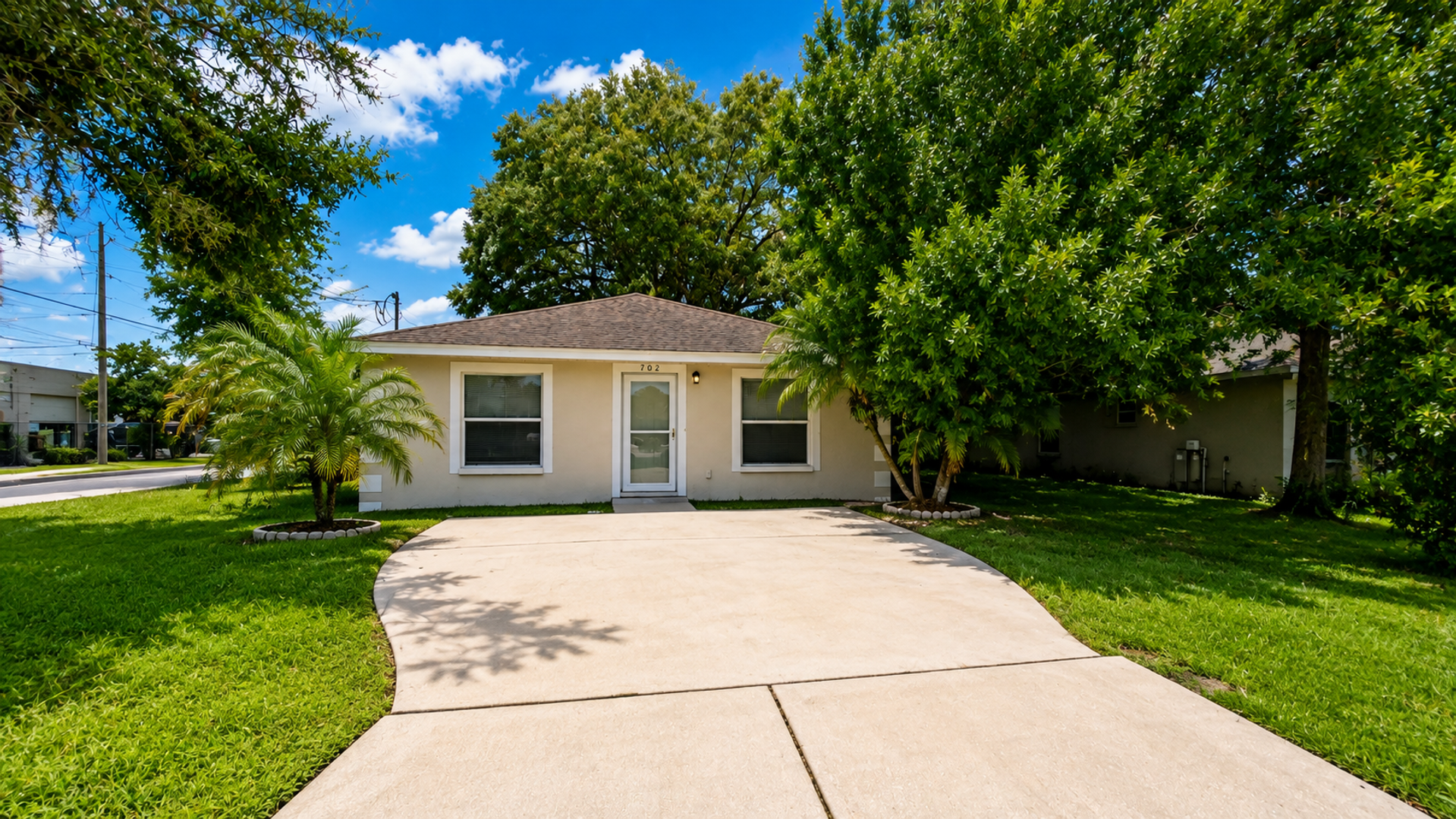 Plant City House: 702 E Madison St