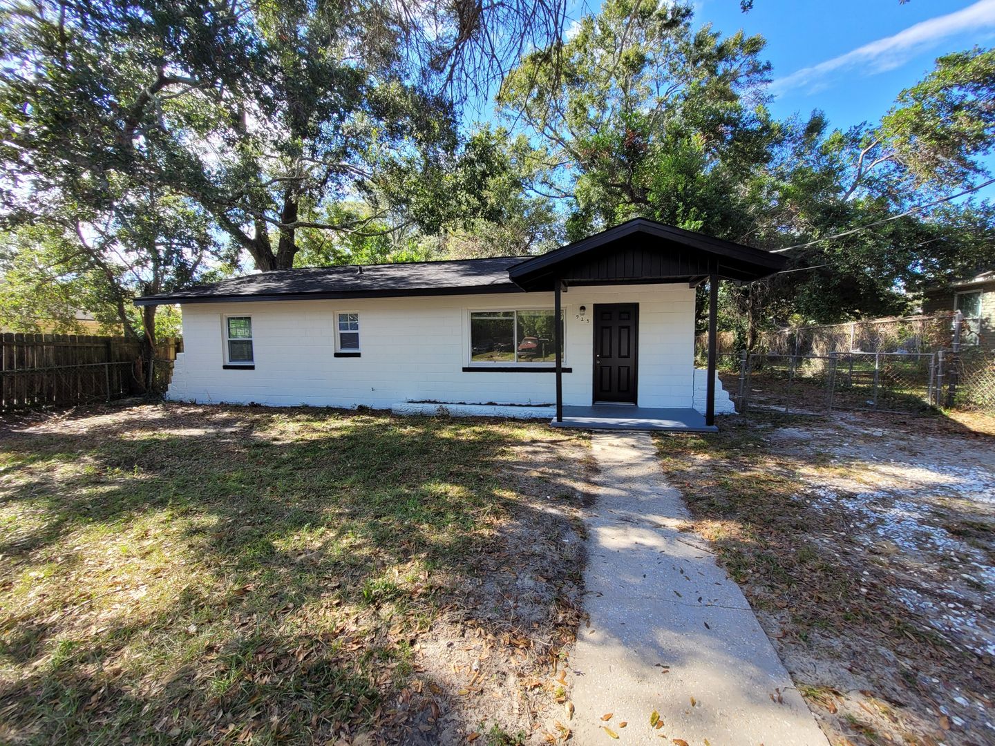 Pensacola House: 925 N K St