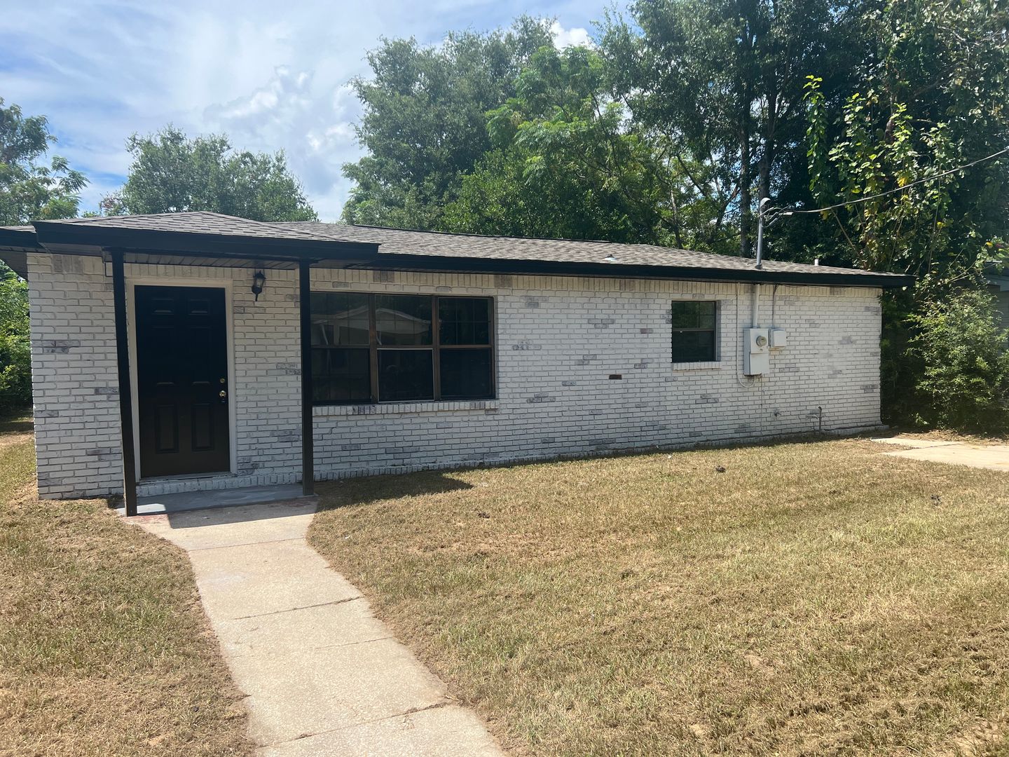 Pensacola House: 3219 N Miller St