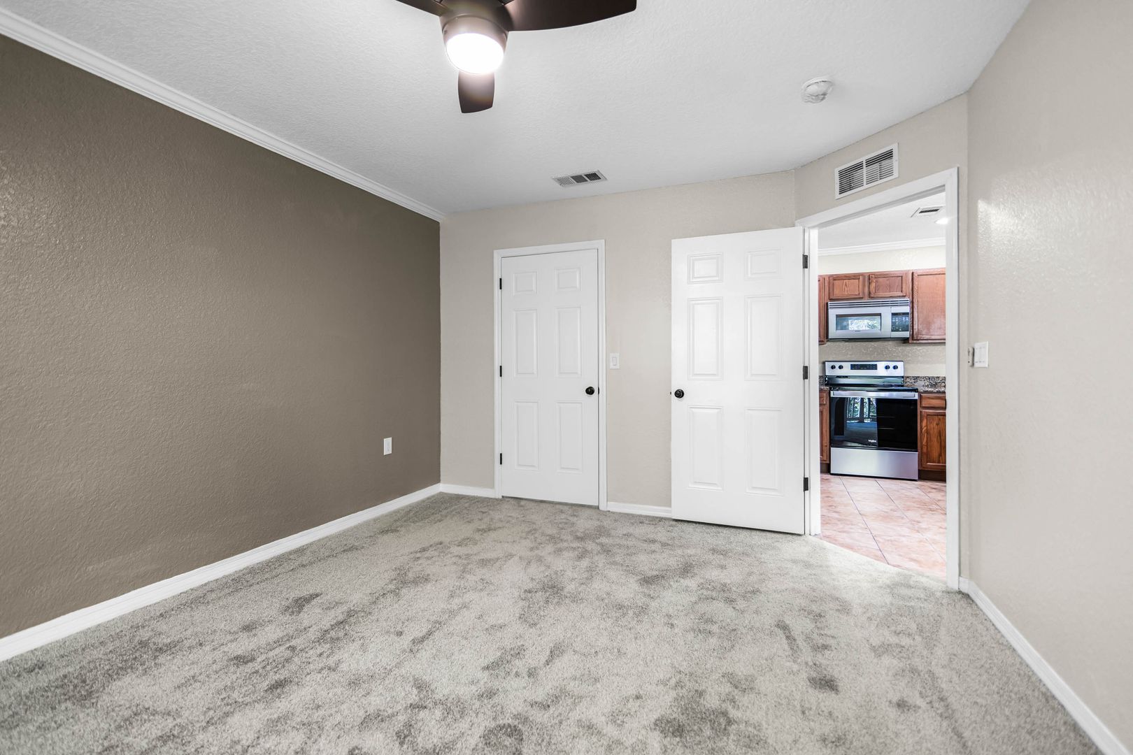 Palm pointe 6 of 12