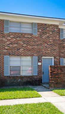 Newly Renovated 2 BR/1BA Townhome for Rent in great Location with W/D Hookups, and Great Layout! – photo 1