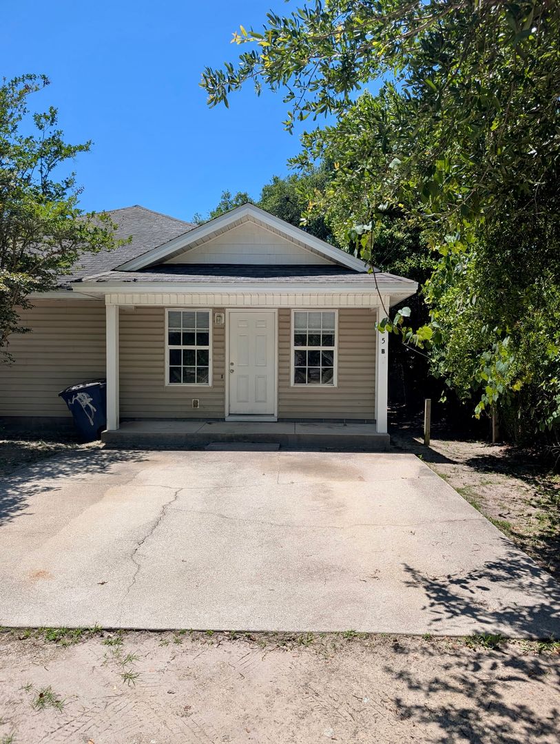 Panama City House: 725 Sherman Ave Unit B