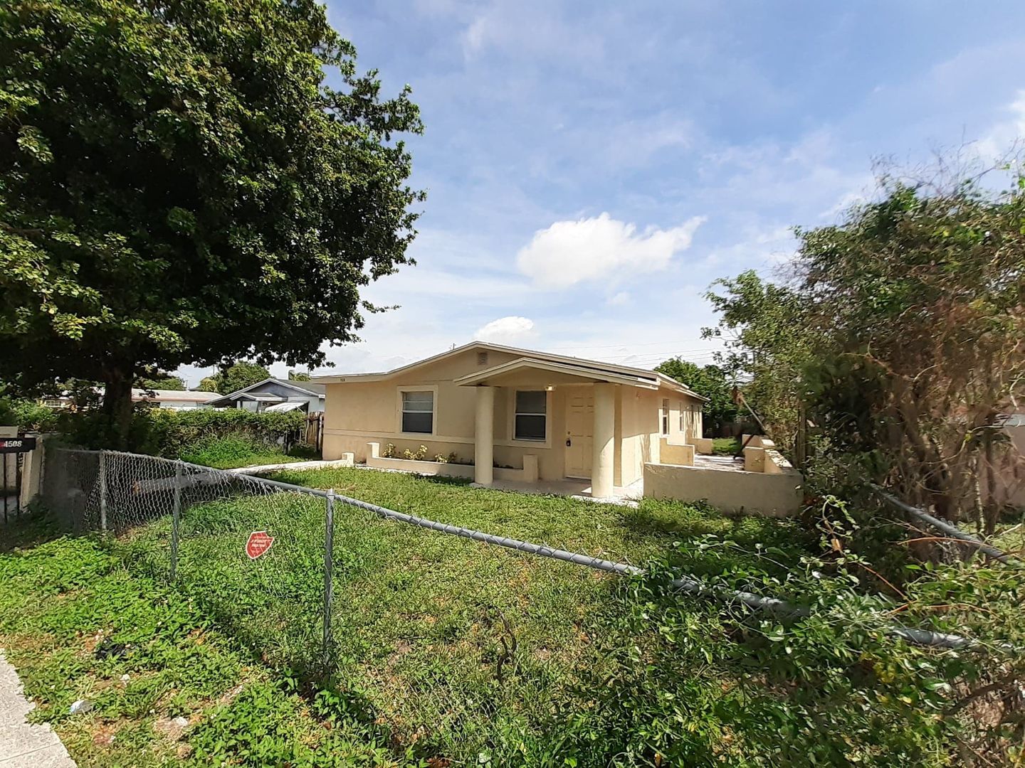 Riviera Beach House: 1508 W. 31st St.