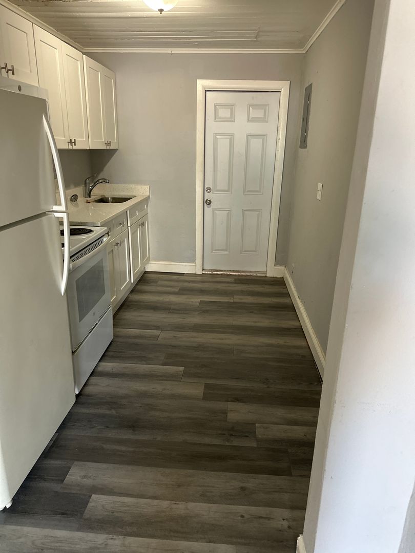 West Palm Beach Apartment: 1016 Douglass Ave.