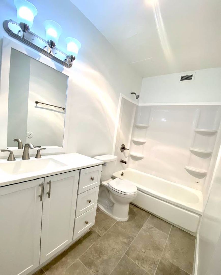 Palm Springs Apartment: 2580 E Tahquitz Canyon Way