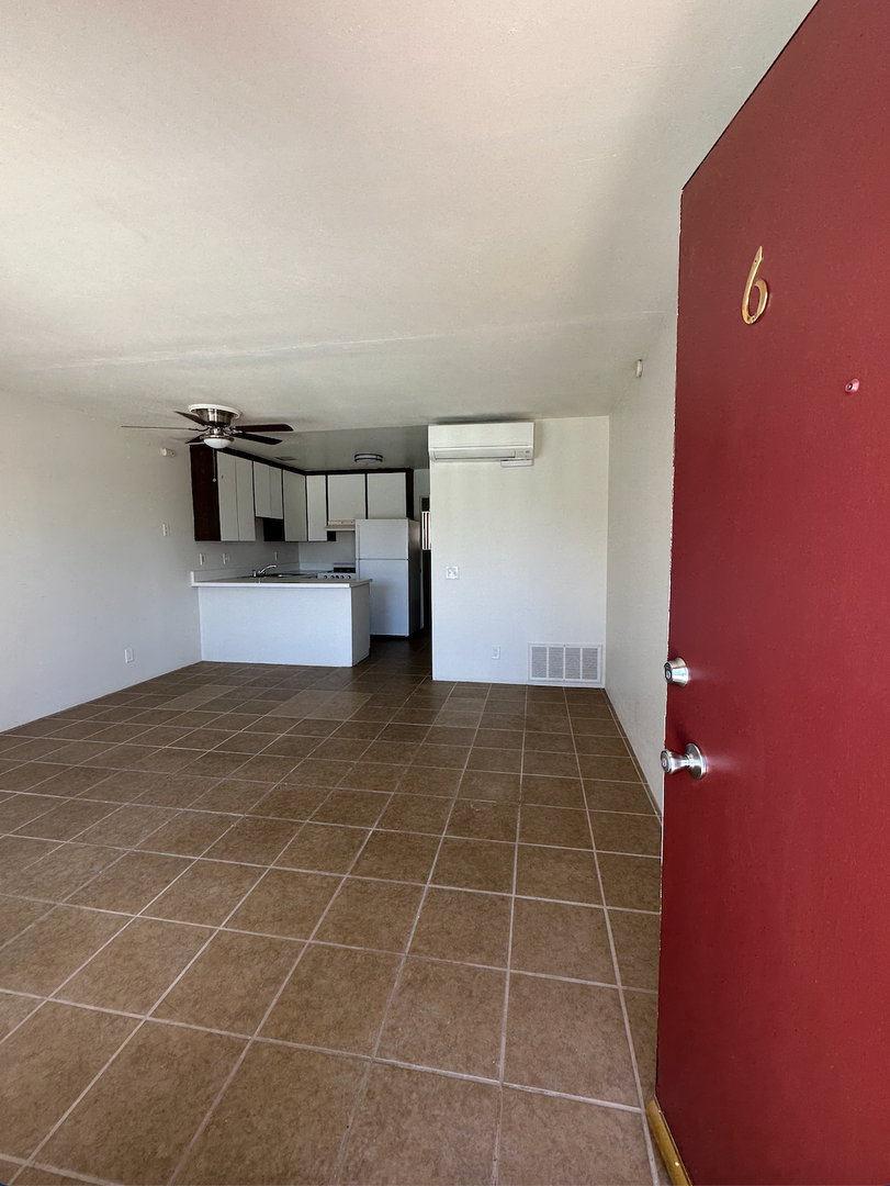 Palm Springs Apartment: 100 W Via Olivera